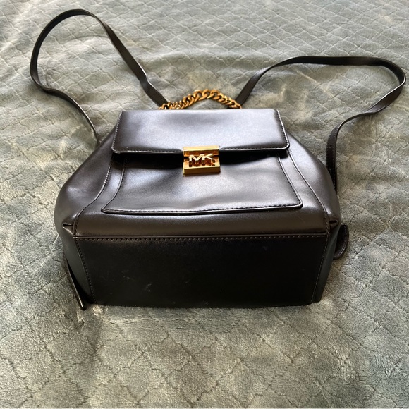 Y2K Michael Kors Black and Gold Backpack with Adjustable‎ Straps genuine leather - Picture 2 of 6